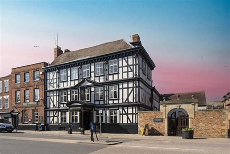 tudor house hotel tewkesbury reviews.